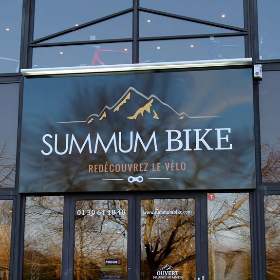 SUMMUM-BIKE magasin de vélo haut de gamme situé à Voisins le Bretonneux dans les Yvelines